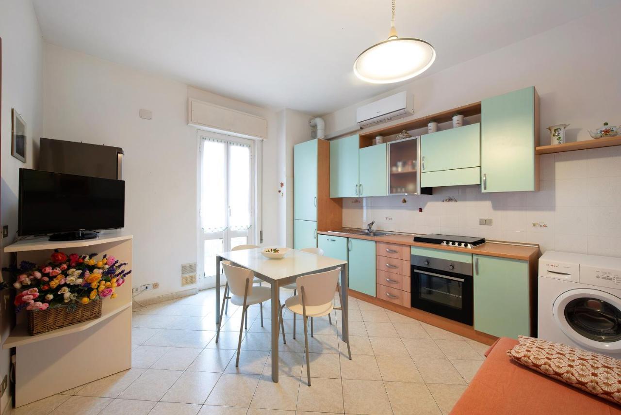 Trilocale Mazzini Con 2 Balconi Apartment Varazze Exterior photo