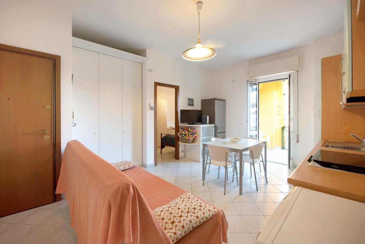 Trilocale Mazzini Con 2 Balconi Apartment Varazze Exterior photo