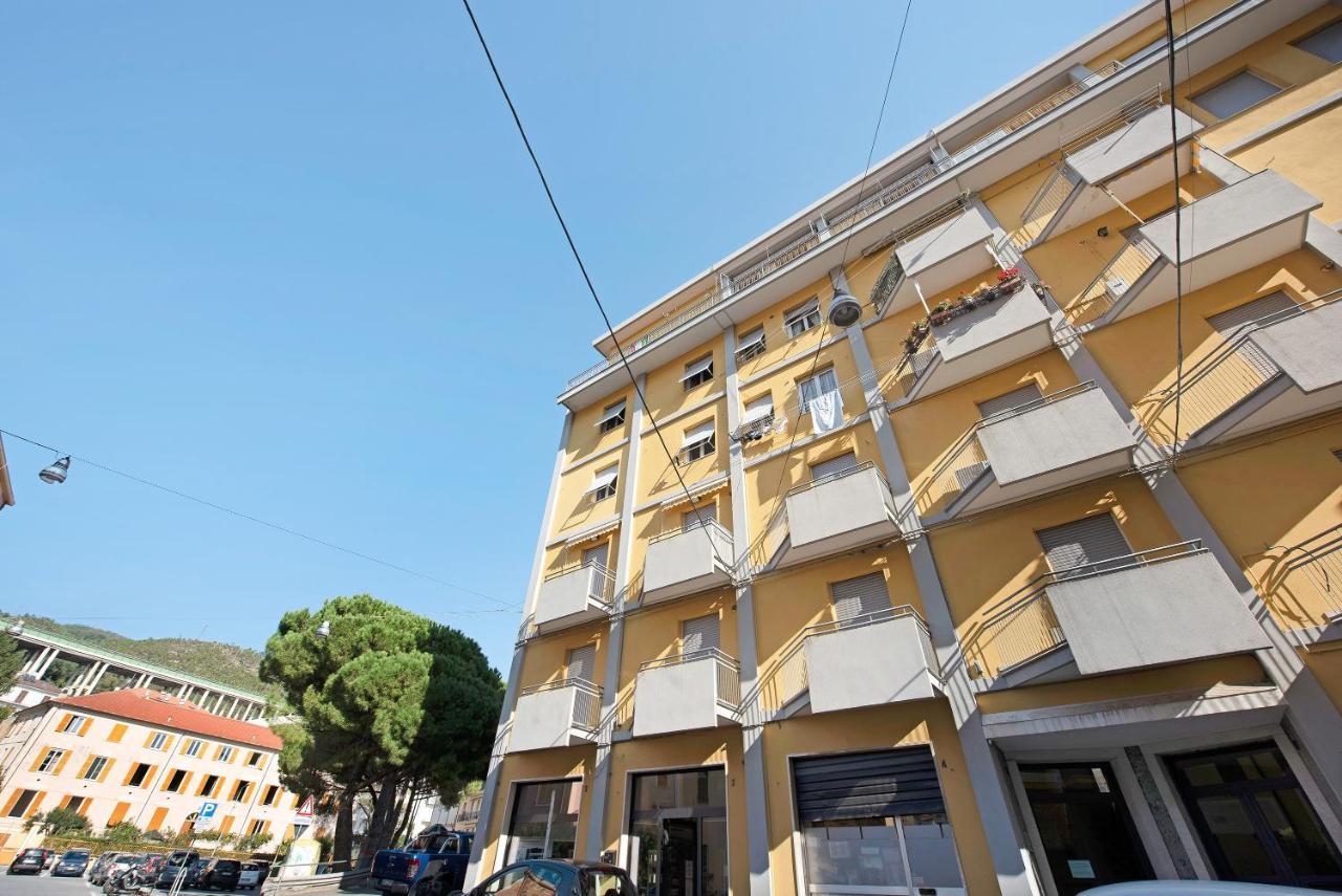 Trilocale Mazzini Con 2 Balconi Apartment Varazze Exterior photo